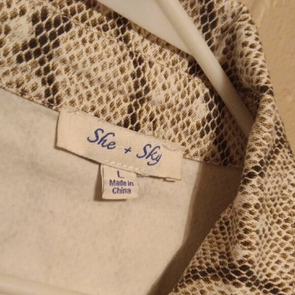 She + Sky Black and White Snake Print Jean Jacket - Picture 14 of 16